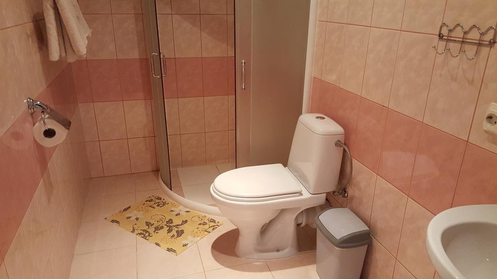 Hotel Gulbene Esterno foto