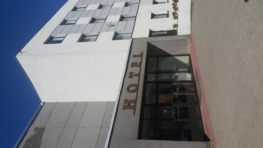 Hotel Gulbene Esterno foto